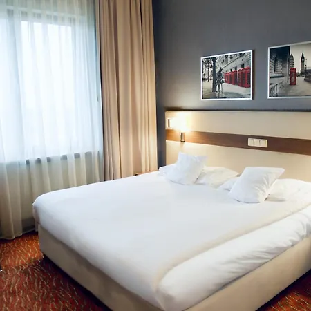 Hotel Szafran 4*