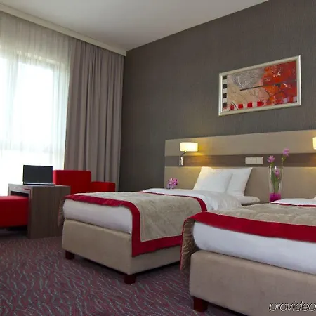 Szafran 4* Czeladź