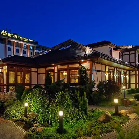 ホテル Szafran 4*